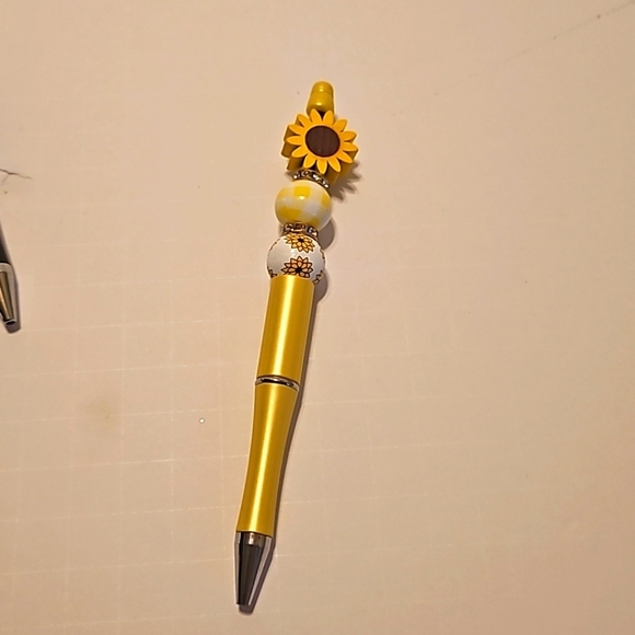 Hand Crafted beaded pens Set of 3 holiday motif handmade halloween fall floral - Picture 10 of 17